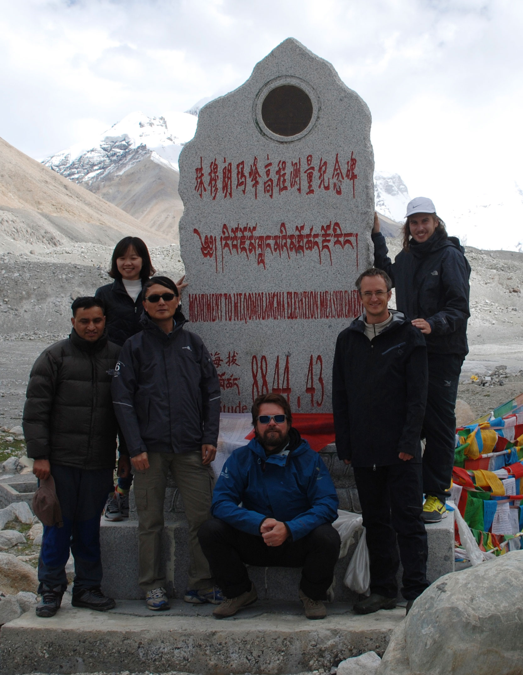 Senaste resan till Tibet gick i somras, för Deliang Chen, Jakob Heyman och deras kollegor. Här vid Mount Everests base camp.